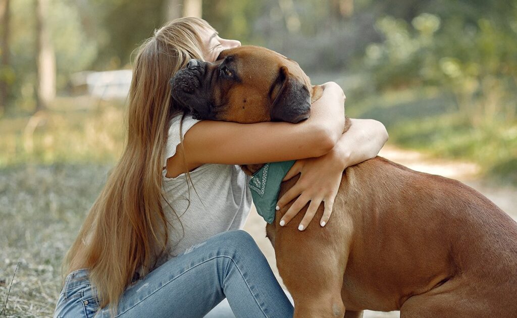 Hoe zeg je tegen je hond dat ik van je hou in je eigen taal? 6 dire aime chien 060351 1200 738